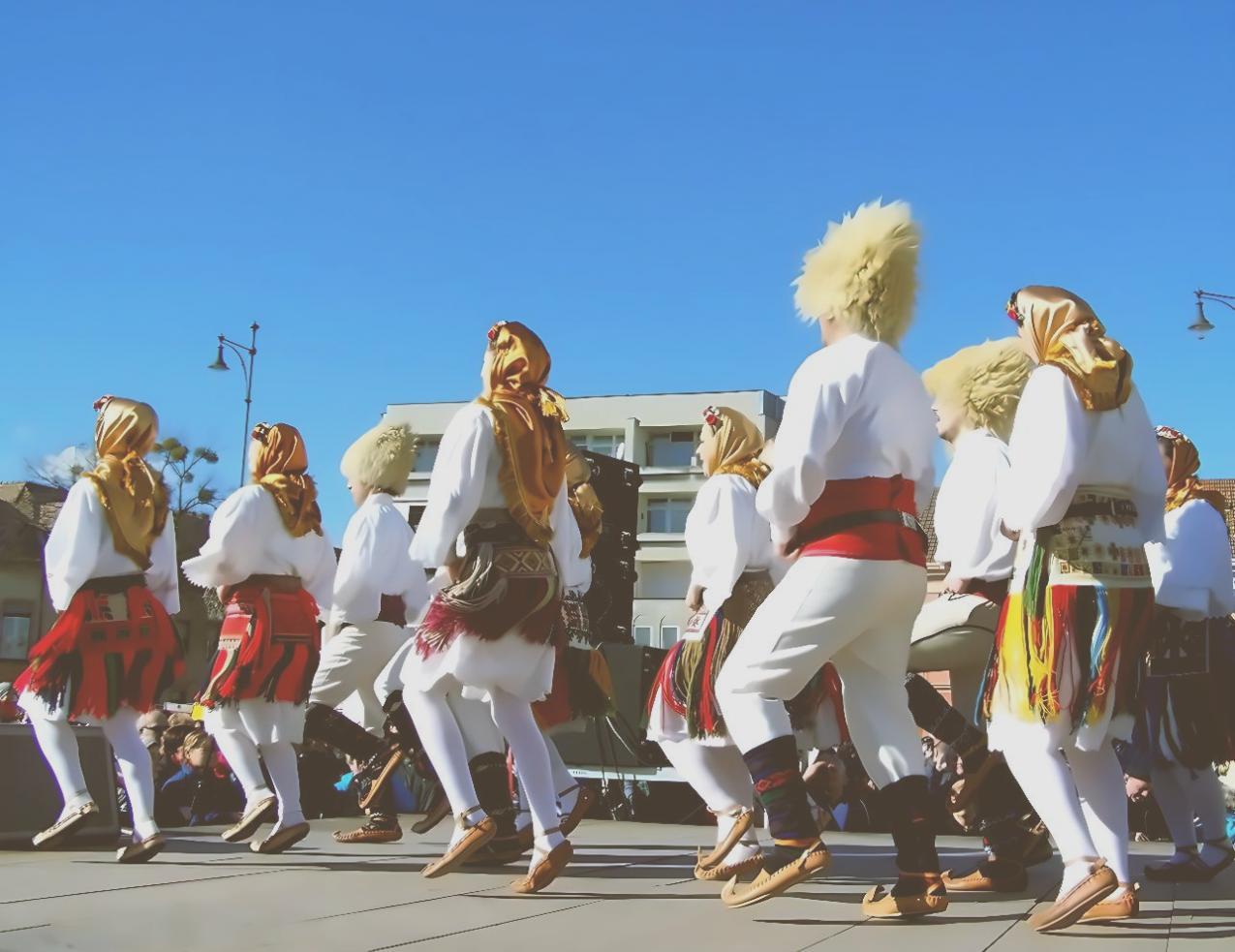 How Sienna Reduced Performance Costs Through Collective Rehearsal Spaces